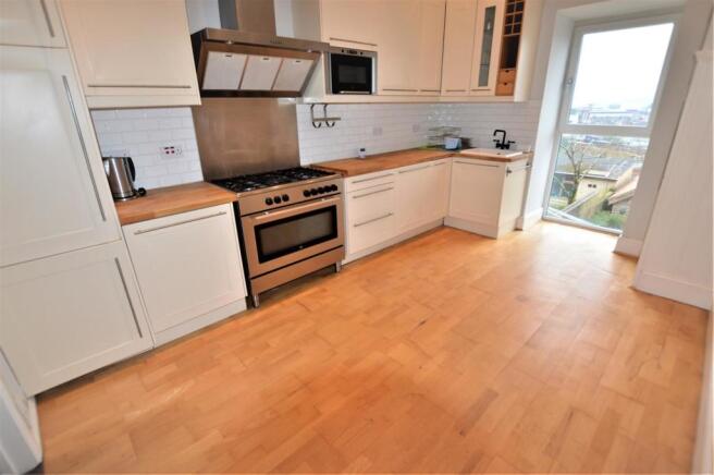 Kitchen.JPG