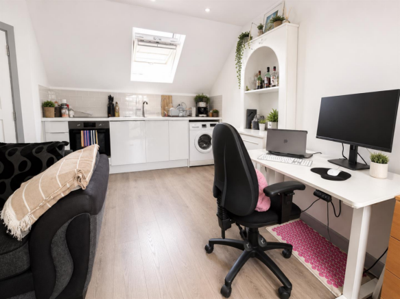 Livingroom / Kitchen