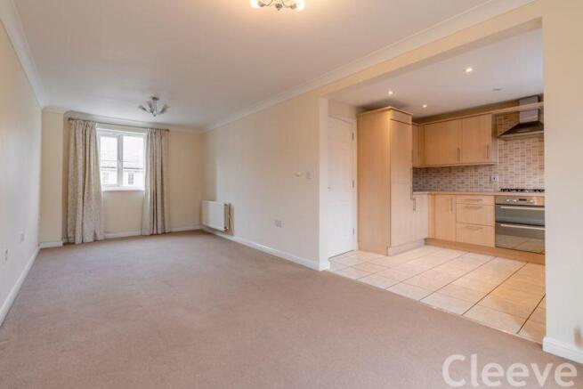 Kitchen Lounge...