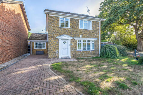 Heenan Close, Frimley Green, Camberley