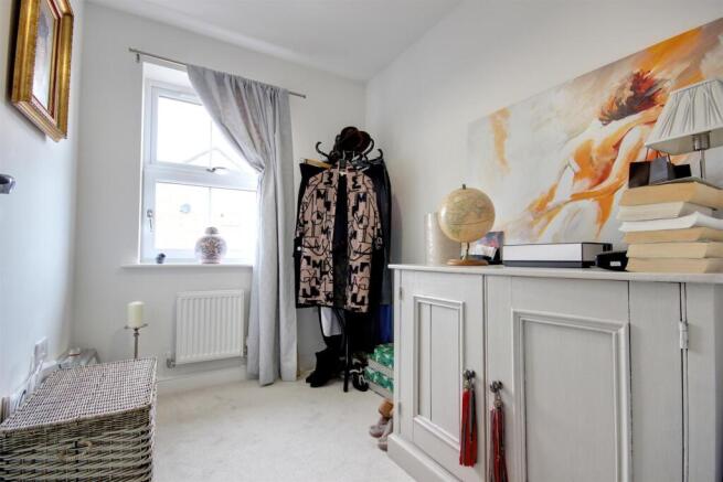 3 bed Semi-Detached for sale Image 12