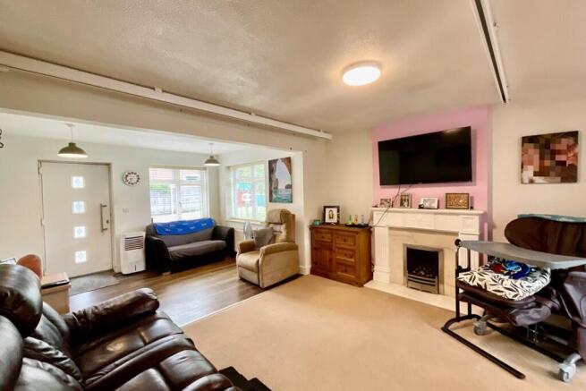 3 bed Bungalow for sale Image 8
