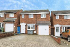 17, Ashgrove, Buckingham MK18 2LW