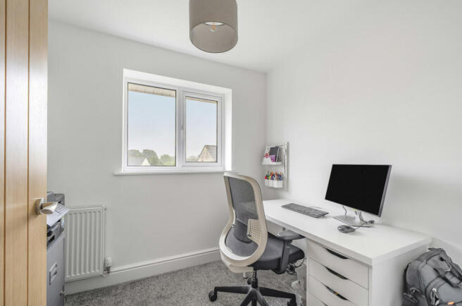 Bedroom 3/Study