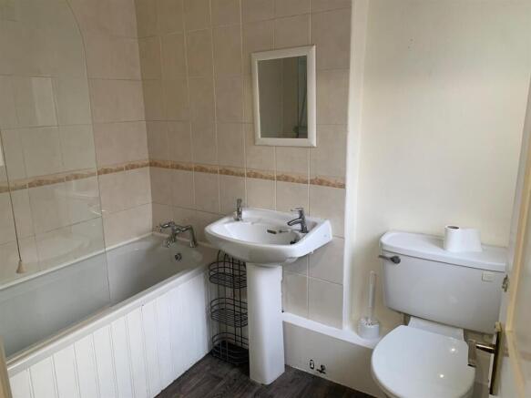 Bathroom.jpg