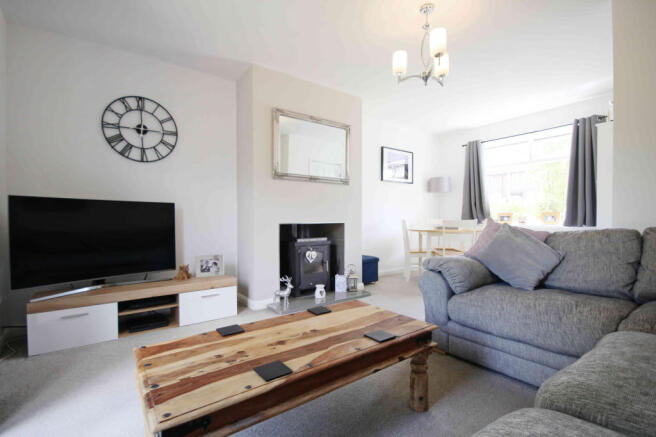 Lounge/Dining Room