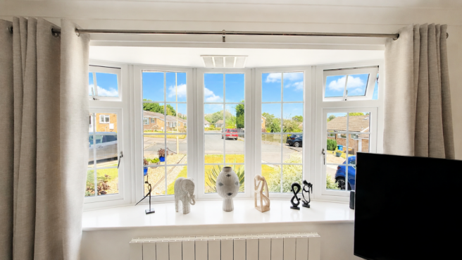 2 bed Semi-Detached Bungalow for sale Image 4
