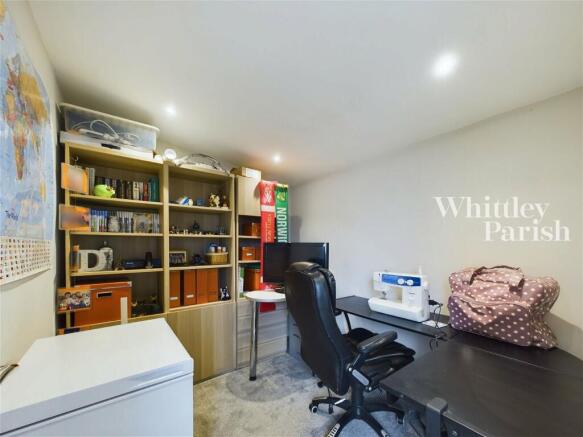 Photo 12