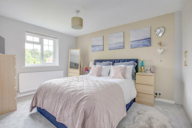 14 Stapleton Close, SL7 1TZ (LOW RES)-7