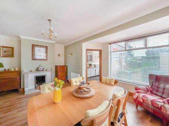 3 bed Semi-Detached for sale Image 5