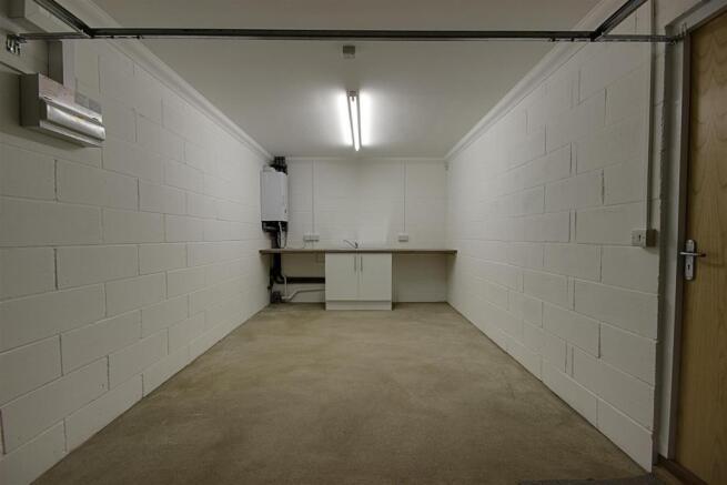 Garage.jpg