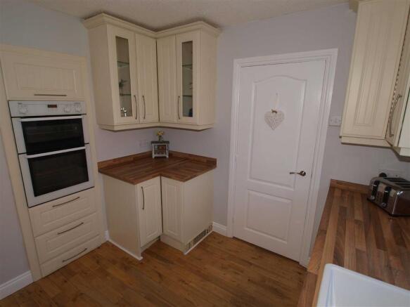 Kitchen Cont'd