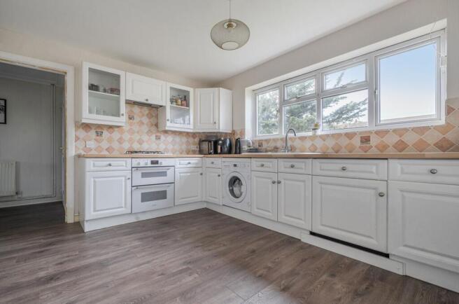 Kitchen breakfast room