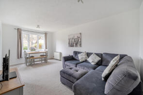 40, Shepperton Court, Shepperton Court Drive, Shepperton TW17 8EJ