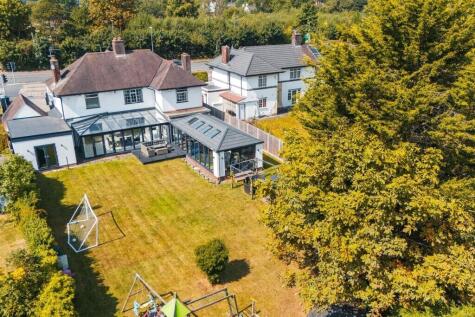Chester Road, Childer Thornton, Cheshire, CH66