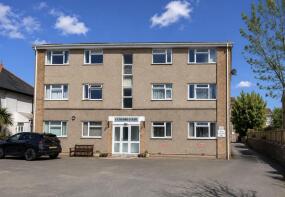 Flat 6, Clifford Court, Albert Drive, Conwy LL31 9YY