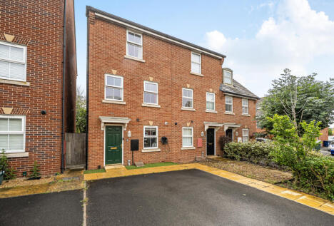 Cowsley Drive, Hucclecote, Gloucester, Gloucestershire, GL3