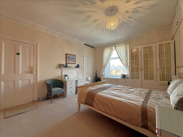 2 bed Flat for sale Image 9