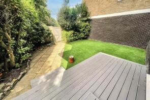 1, 26a Alverton Court, Wimborne Road, Bournemouth BH2 6NU