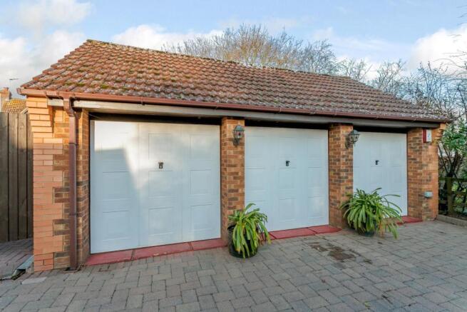 Triple Garage