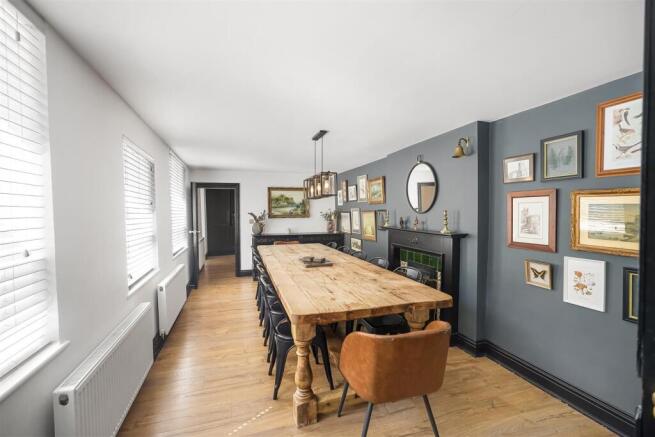 9 bed Semi-Detached for sale Image 6