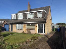 8, Caernarvon Drive, Hazel Grove, Stockport SK7 5PT