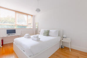 Flat 87, Crondall Court, St Johns Estate, Hackney, London N1 6JJ