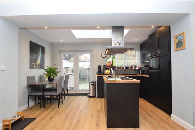 3 bed Terraced for sale Image 4