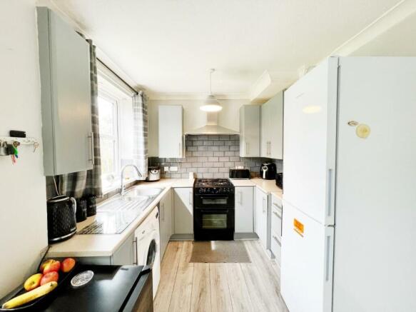 Kitchen Diner pic 3.jpg