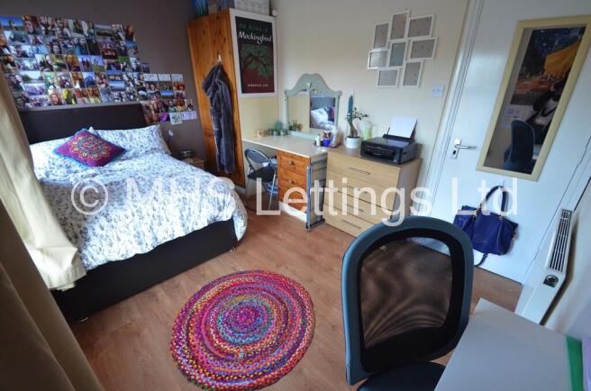 5 bed Terraced to rent Image 4