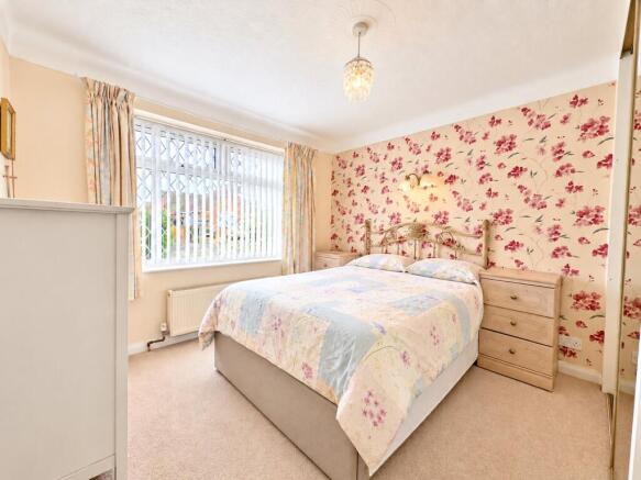 Ridgefield Road, Pensby, Wirral, CH61 photo 5