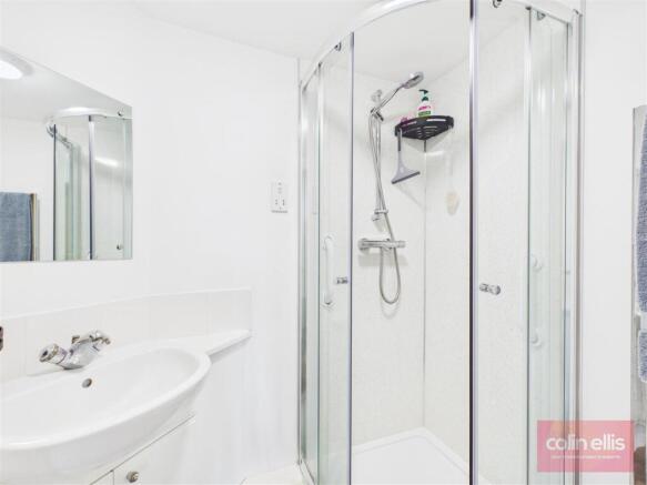2 bed Flat for sale Image 12