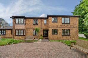 9, Juniper Court, Slough SL1 1NU