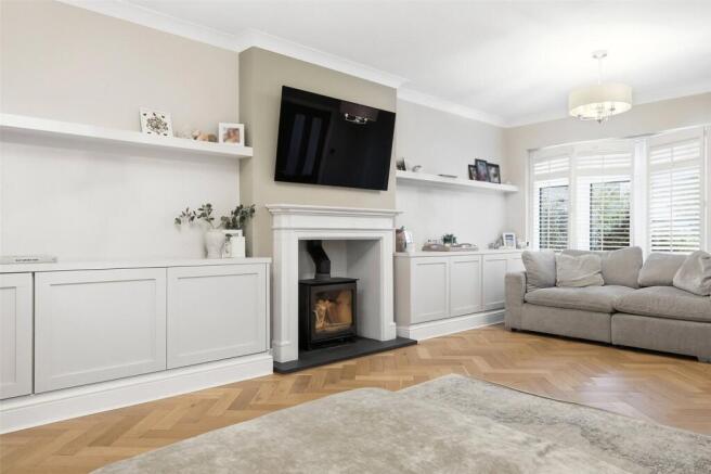 Woodgrange Drive, Thorpe Bay, Essex, SS1 photo 4