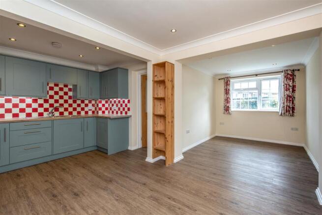 75 Springett Avenue-6.jpg