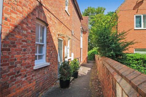 Kimbolton Avenue, Bedford