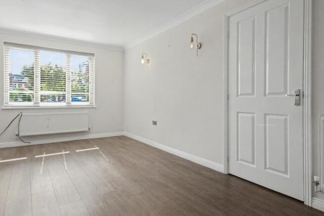 Oyster Close, Burton-On-Trent photo 4