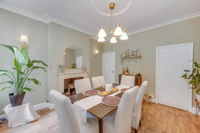 3 bed Terraced for sale Image 6