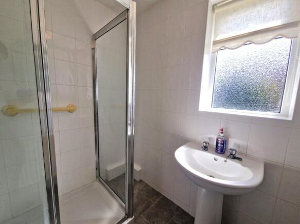 2 bed Bungalow for sale Image 8