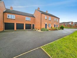 3, St Moritz Grove, Stoke-on-trent ST8 7FL