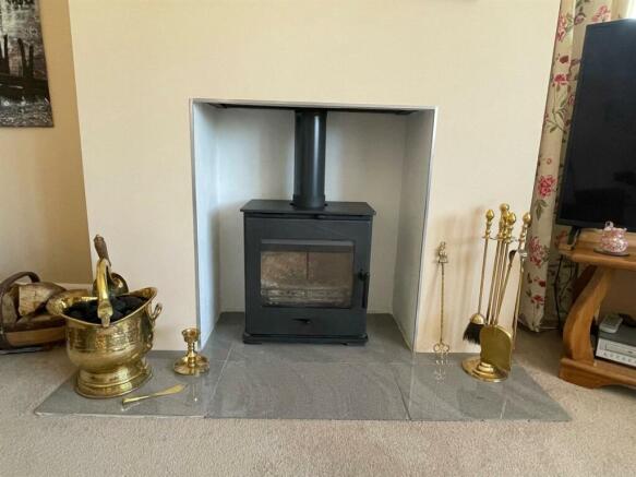 Log burner.jpg