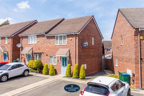 Binswood Close, Spirit Quarters, Henley Green, Coventry, CV2 1HL