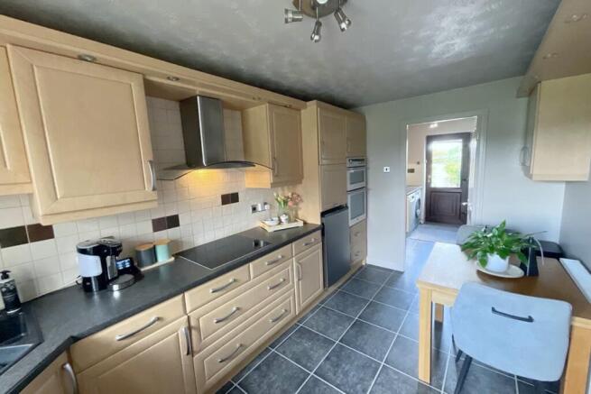 3 bed Detached for sale Image 3