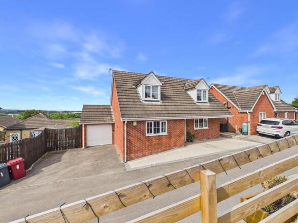 3 bed Detached for sale Image 4