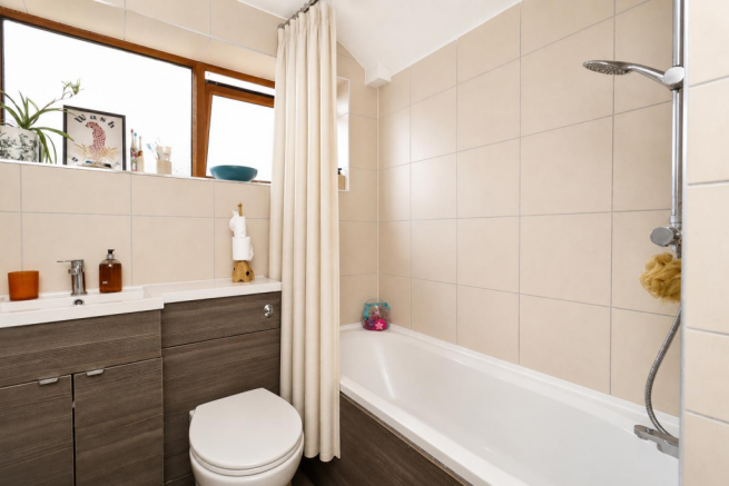 3 bed Detached for sale Image 12