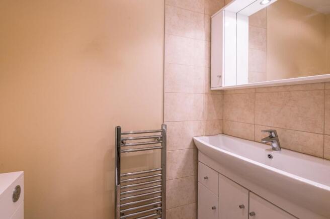 2 bransdale cres-3.jpg