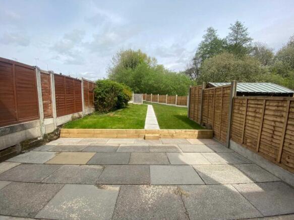 3 bed Town House to rent Image 4