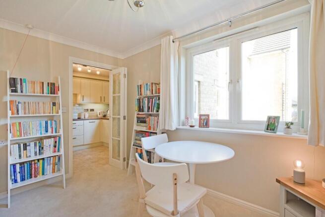 1 bed Apartment for sale Image 5