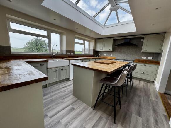 kitchenworkarea.jpeg