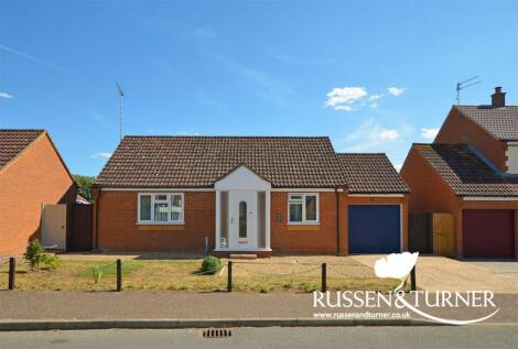 Turn-key bungalow in Rowan Drive, Gayton, PE32 1UR